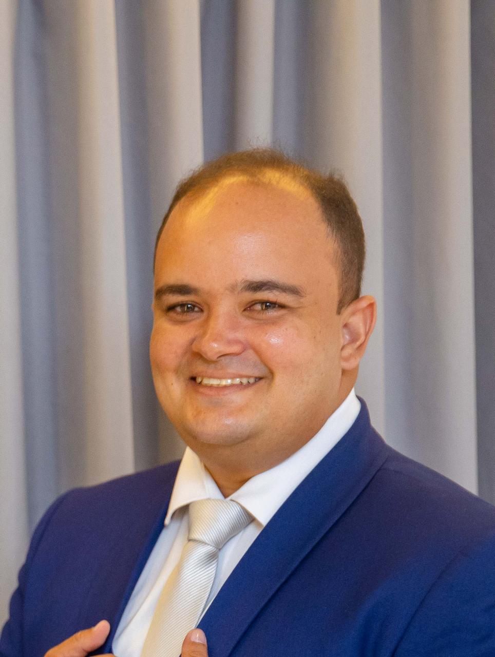Dr. Jose Aires